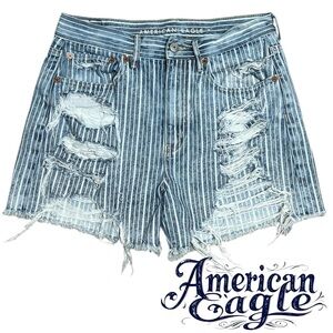 American Eagle 90’s boyfriend jean shorts destroyed pinstripe high rise Size 6